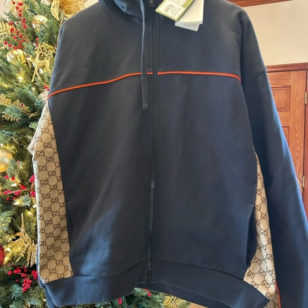 Men's Gucci, cotton jersey zip jacket/hoodie signature GG Supreme XL. NWT